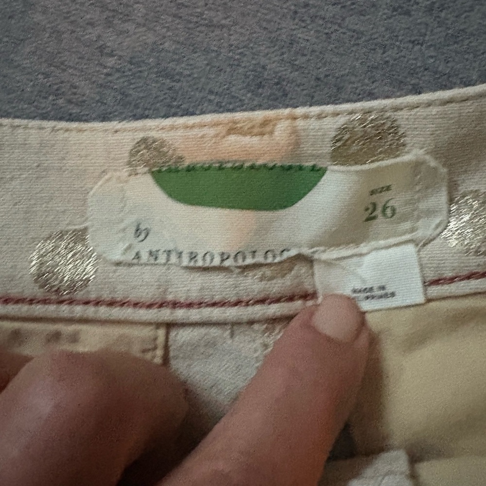 Anthropologie Gold Foil Polka Dot Bermuda Shorts Size 26 - Picture 5 of 5